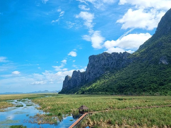 image presents Khao Sam Roi Yot National Park